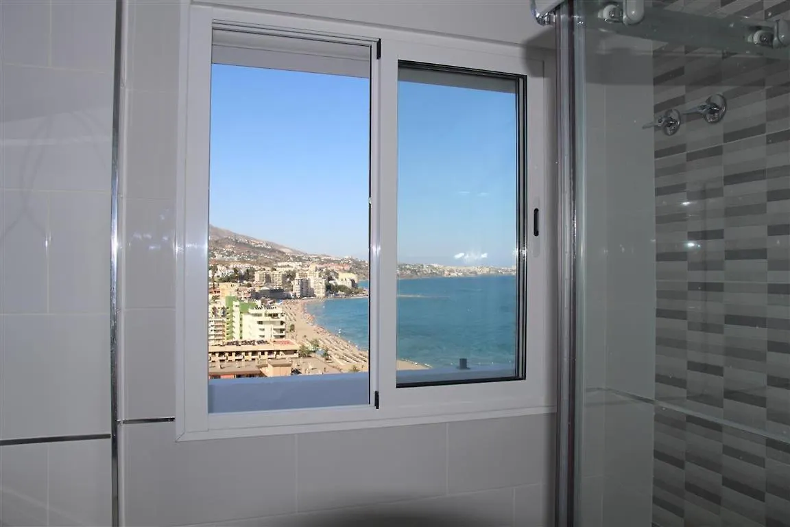Impresionante Atico, Primera Liinea Playa, Vistas Al Mar, Piscina Comunitaria Фуэнхирола Испания